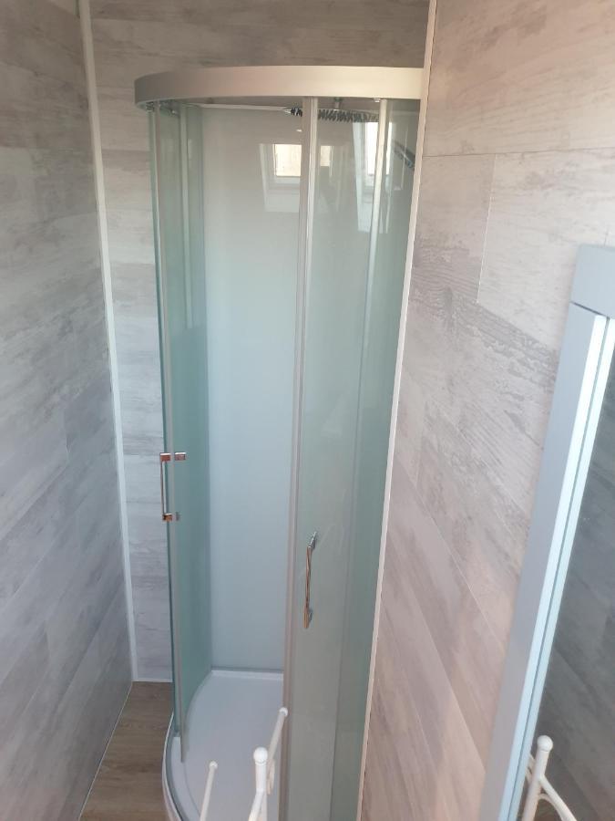 Les Geraniums Sullylois Apartment Екстериор снимка